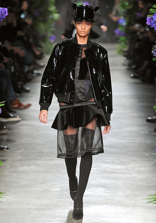 Wearable Trends: Givenchy Ready-To-Wear Fall 2011, Paris Fashion Week